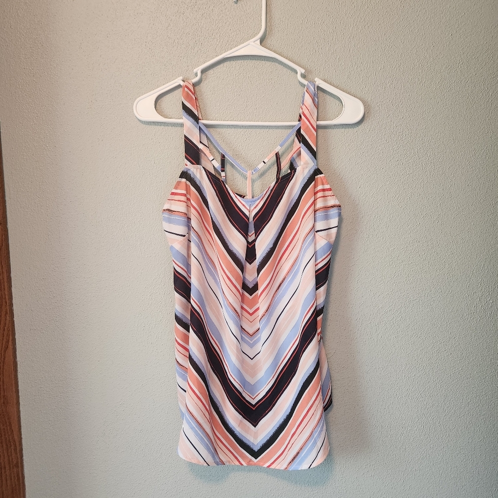 Maurices Tank - Picture 4 of 6
